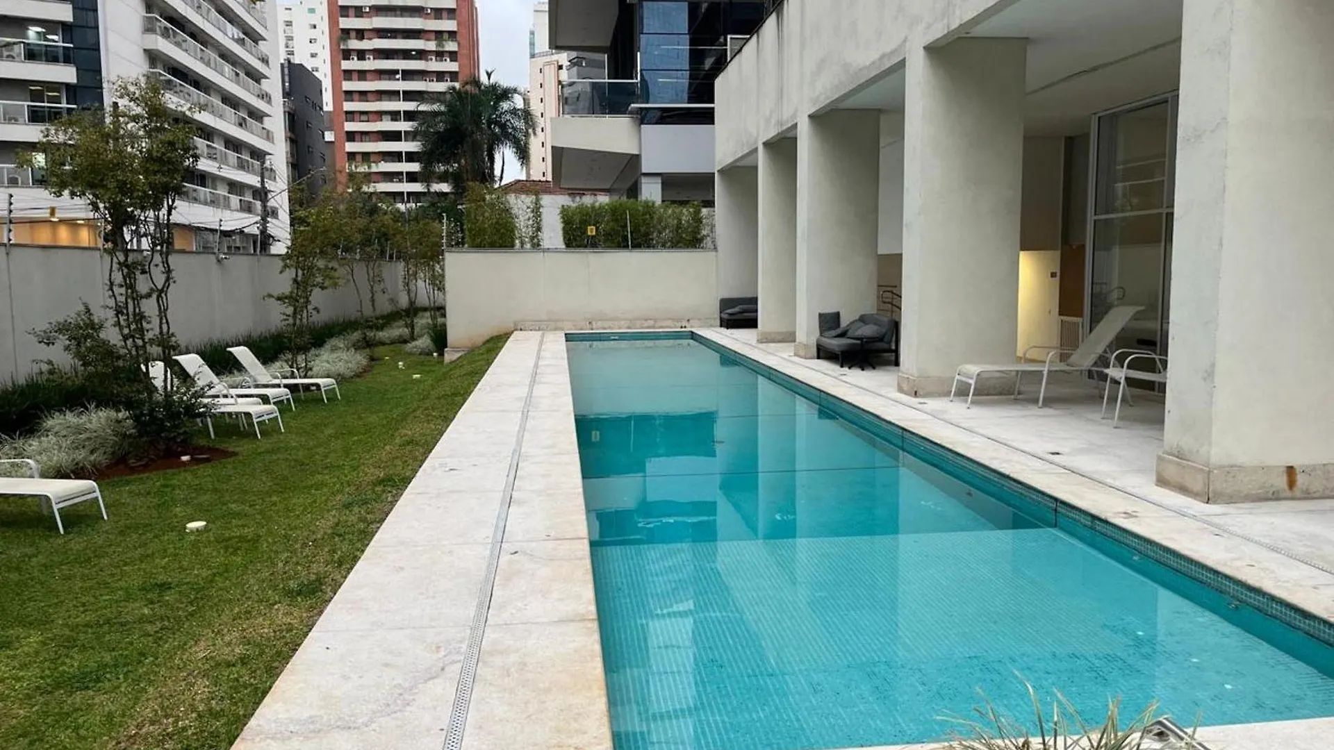 Elegance Suites Carvalho Sao Paulo Apartment